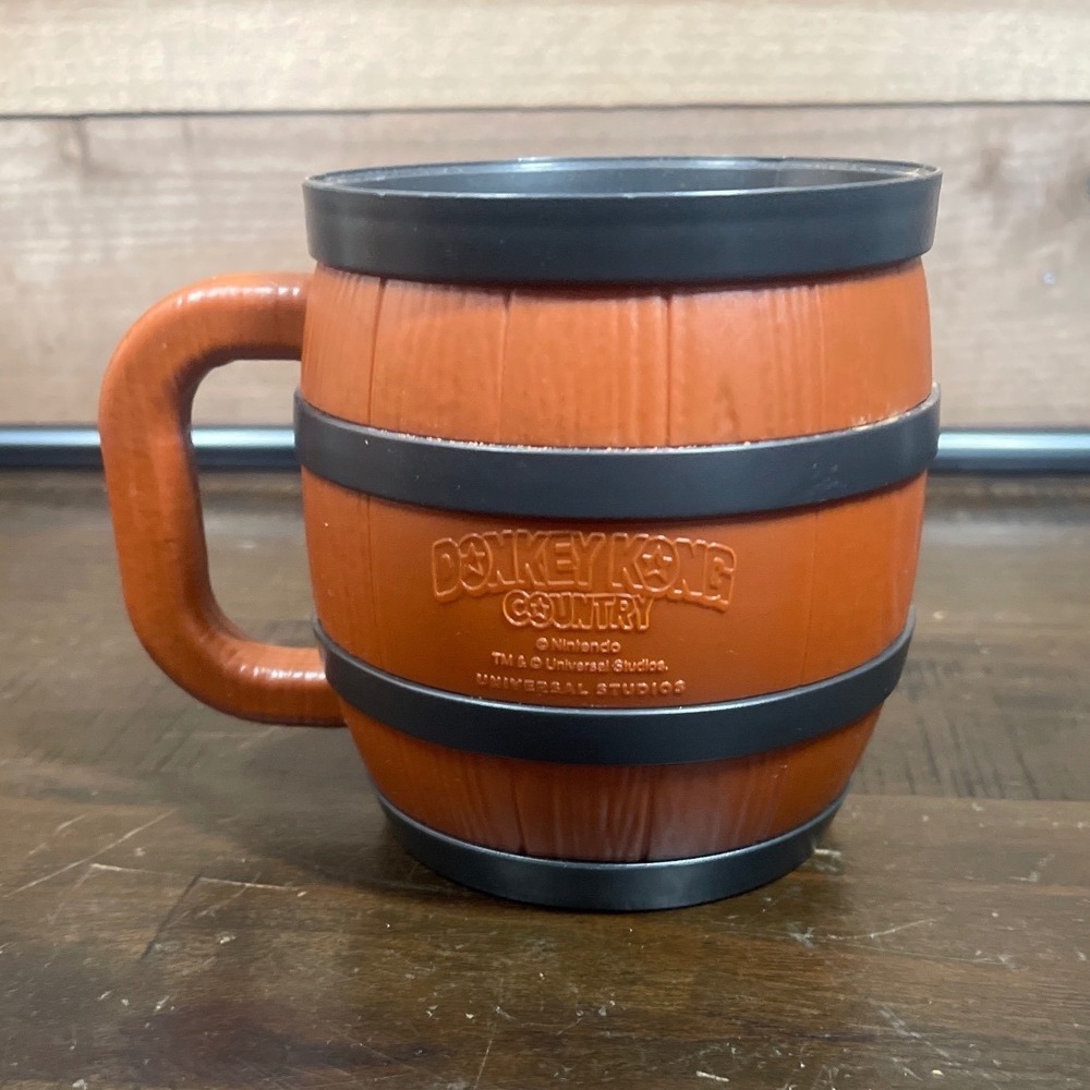 Donkey Kong Country Barrel Plastic Mug Super Nintendo World Universal Studios - Picture 3 of 4
